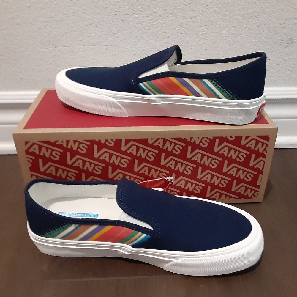 Vans - Picture 2 of 5